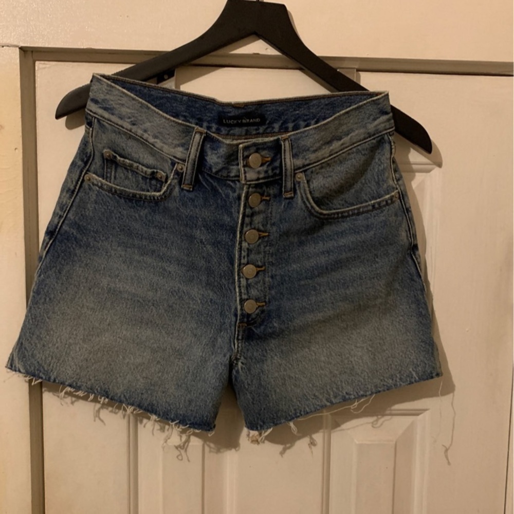 NWOT Lucky Brand Traveler Shorts